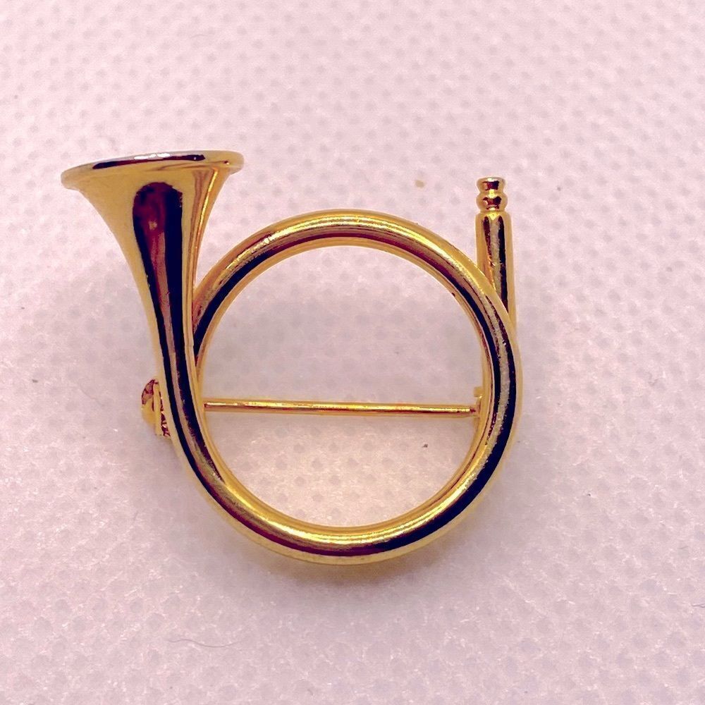 💛 Vintage Gold Plated French Horn Brooch